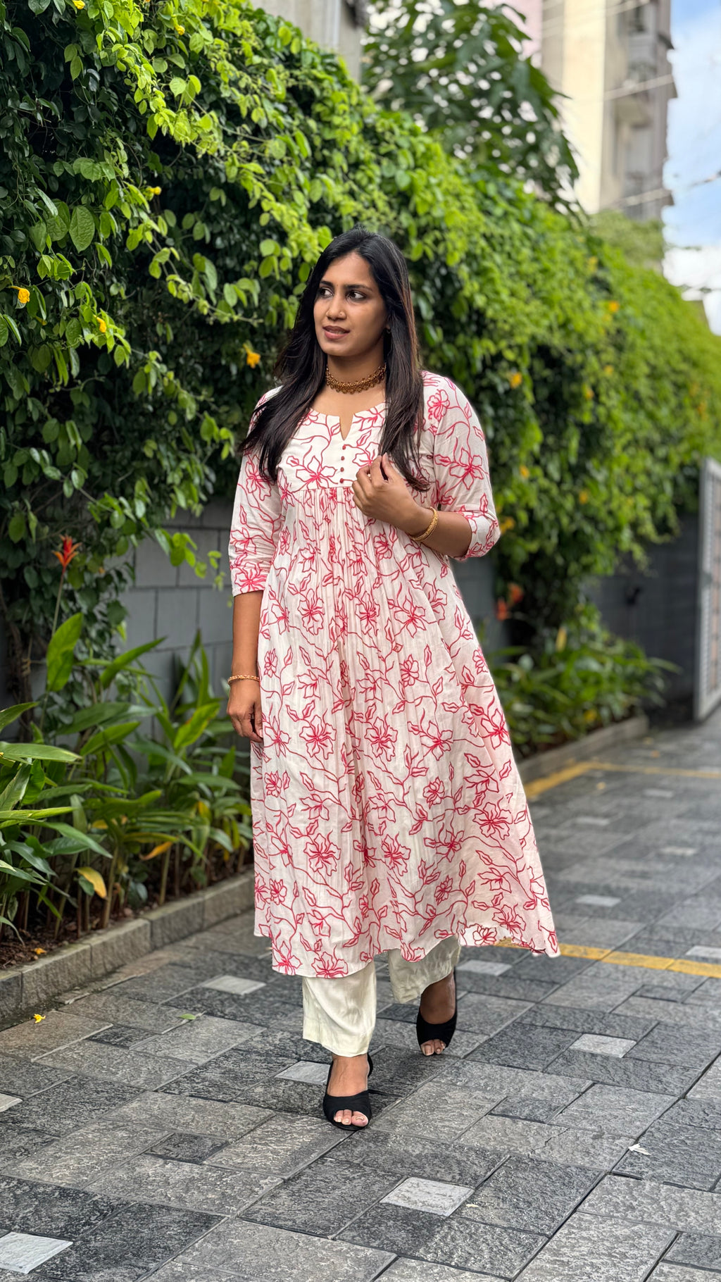 ZD Onam pink thread pleated dress