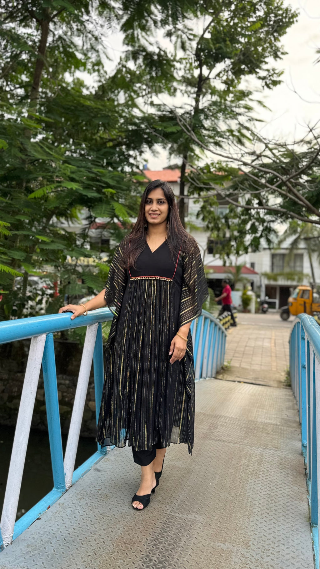 ZDK9 Black Lurex pleated kaftan