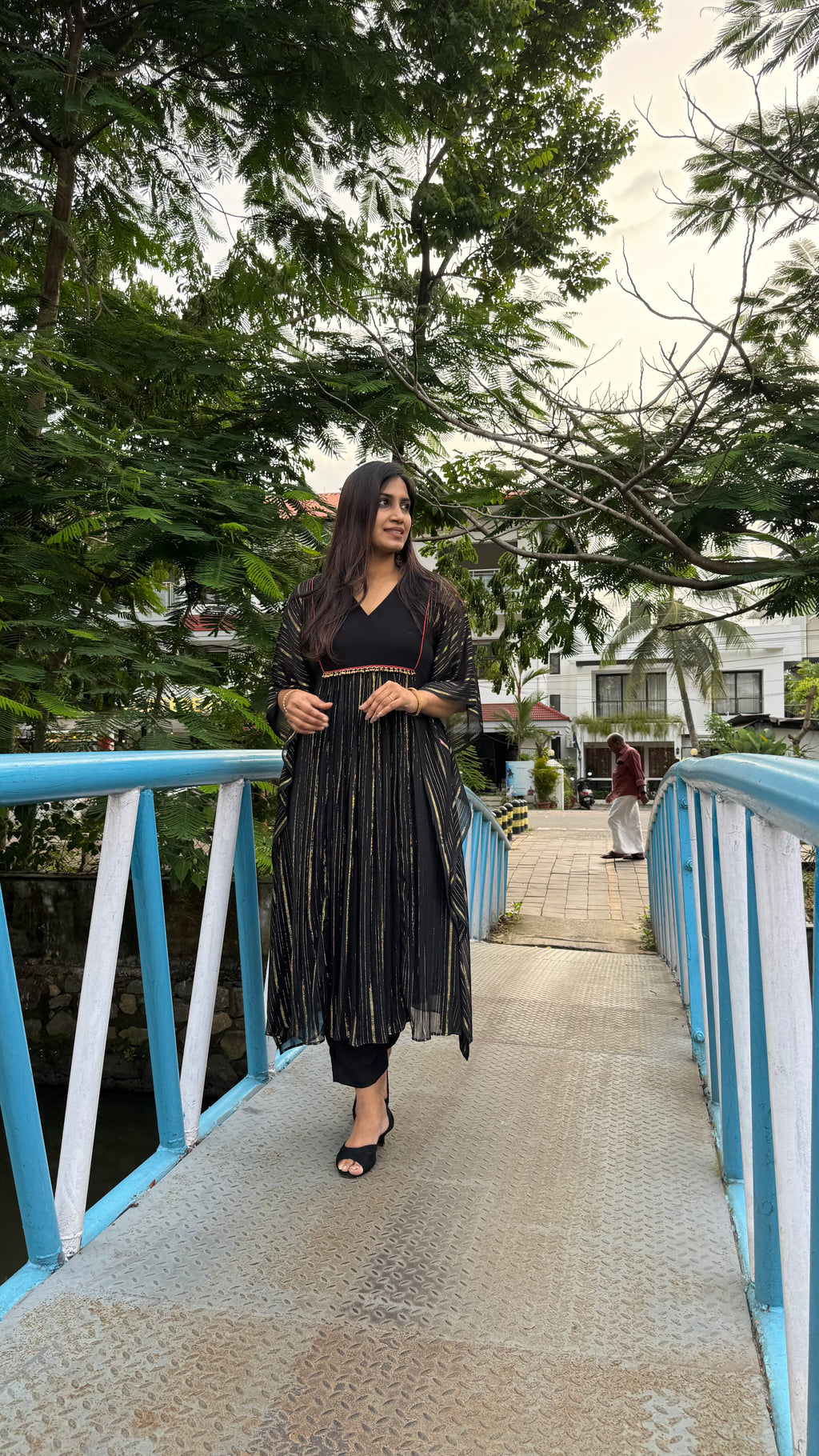 ZDK9 Black Lurex pleated kaftan