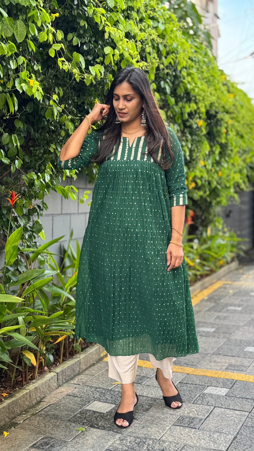 ZD Onam green small butti with yoke