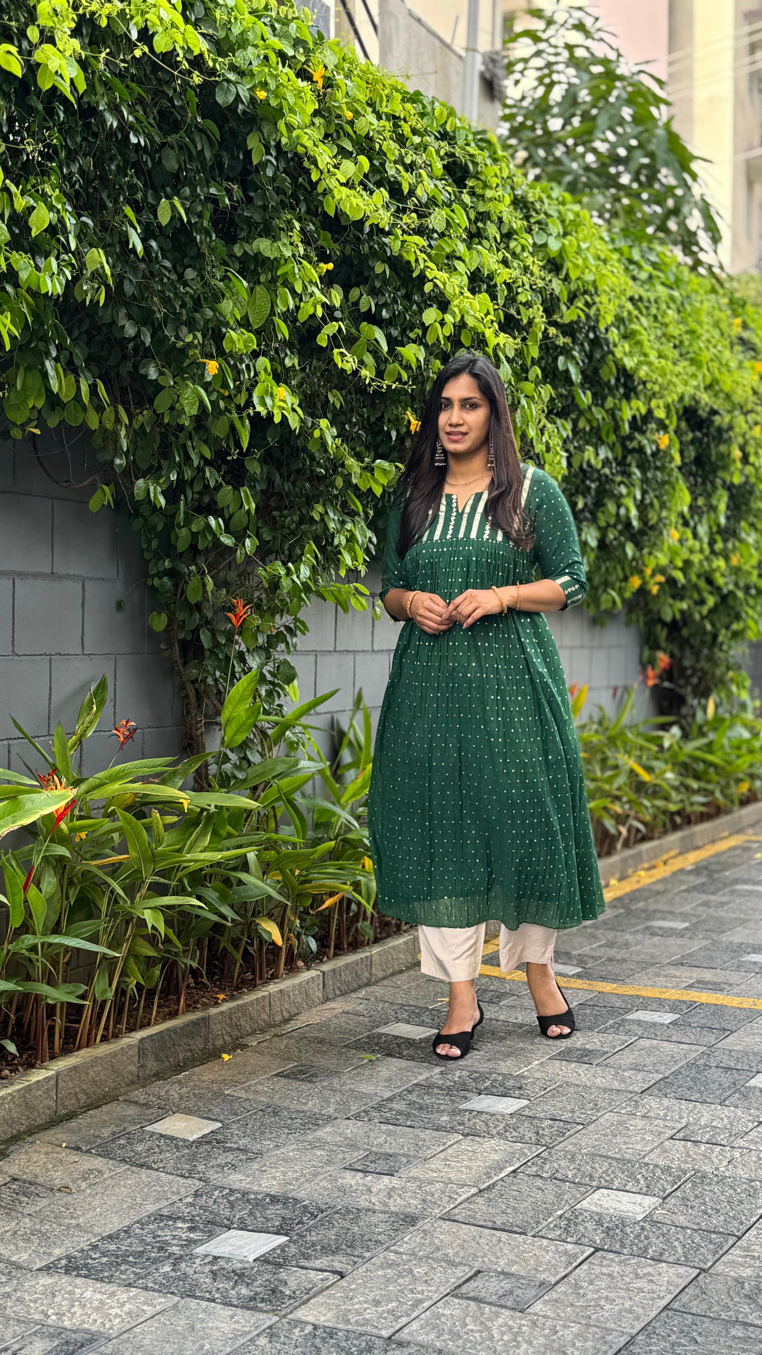 ZD Onam green small butti with yoke
